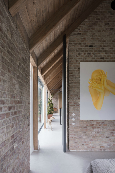 Dom V, Martin Skoček