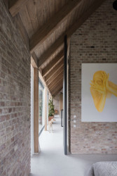 Dom V, Martin Skoček