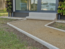 Tiny House ve výrobním závodu firmy Rigips navrhl student František Exner.