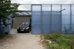 Dům v domě, PLURAL, Foto