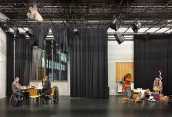 import.export ARCHITECTURE, The Moon – foto