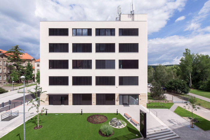 ov-a, Rekonstrukce a dostavba administrativní budovy Verona – foto