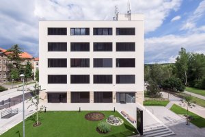 ov-a, Rekonstrukce a dostavba administrativní budovy Verona – foto