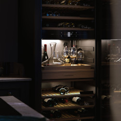 Skandinávská značka ASKO vyrábí domácí a profesionální spotřebiče do kuchyně, které sbírají jedno ocenění za druhým.