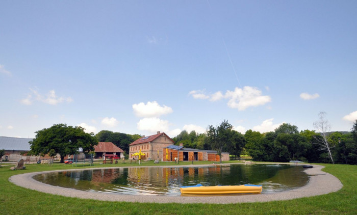 PROKŠ PŘIKRYL ARCHITEKTI, Zázemí biotopu v Honěticích u Kroměříže – foto