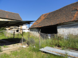 Původní stav hospodářského dvora Bukonec, projectstudio8