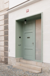 Nejde o novostavbu, ale o rekonstrukci domu z 19. století, který prošel v 70. letech výraznými úpravami. (Dům v Kutné Hoře, BYRÓ architekti)