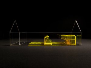 Model objektu vloženého do sálu jízdárny v Litomyšli (2007–2013); posuvné čelo objektu pojíždí po kolejnicích v podlaze a jako paraván vymezuje prostor pro jednotlivé akce
