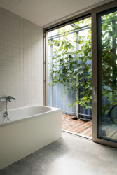 Dům v domě, PLURAL, Foto