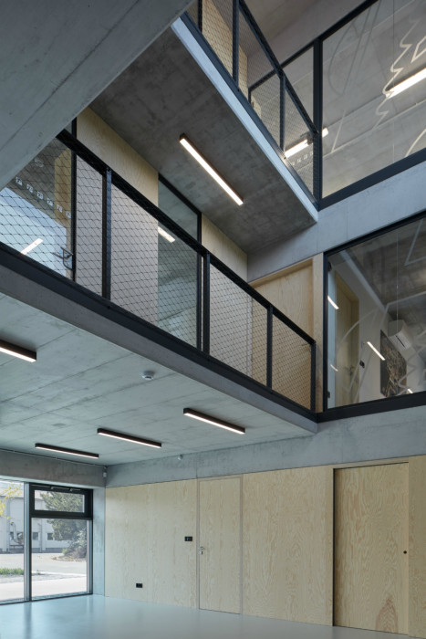 Výrobní a administrativní objekt firmy Pilana Karbid v Hulíně, Ellement architects