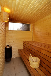 Rodinný dvojdům v Klánovicích od Jakuba Chocholy