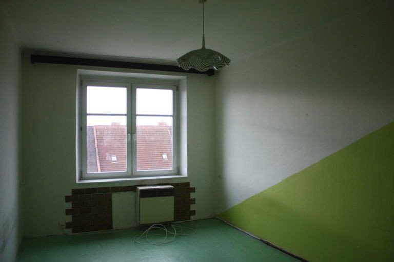 ArchitectureMADE, rekonstrukce plzeňského 1+1, původní stav
