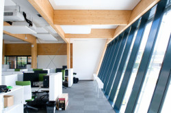 Tomáš Šenberger, Tomáš Med, UNIVERZITNÍ CENTRUM ENERGETICKY EFEKTIVNÍCH BUDOV ČVUT - foto