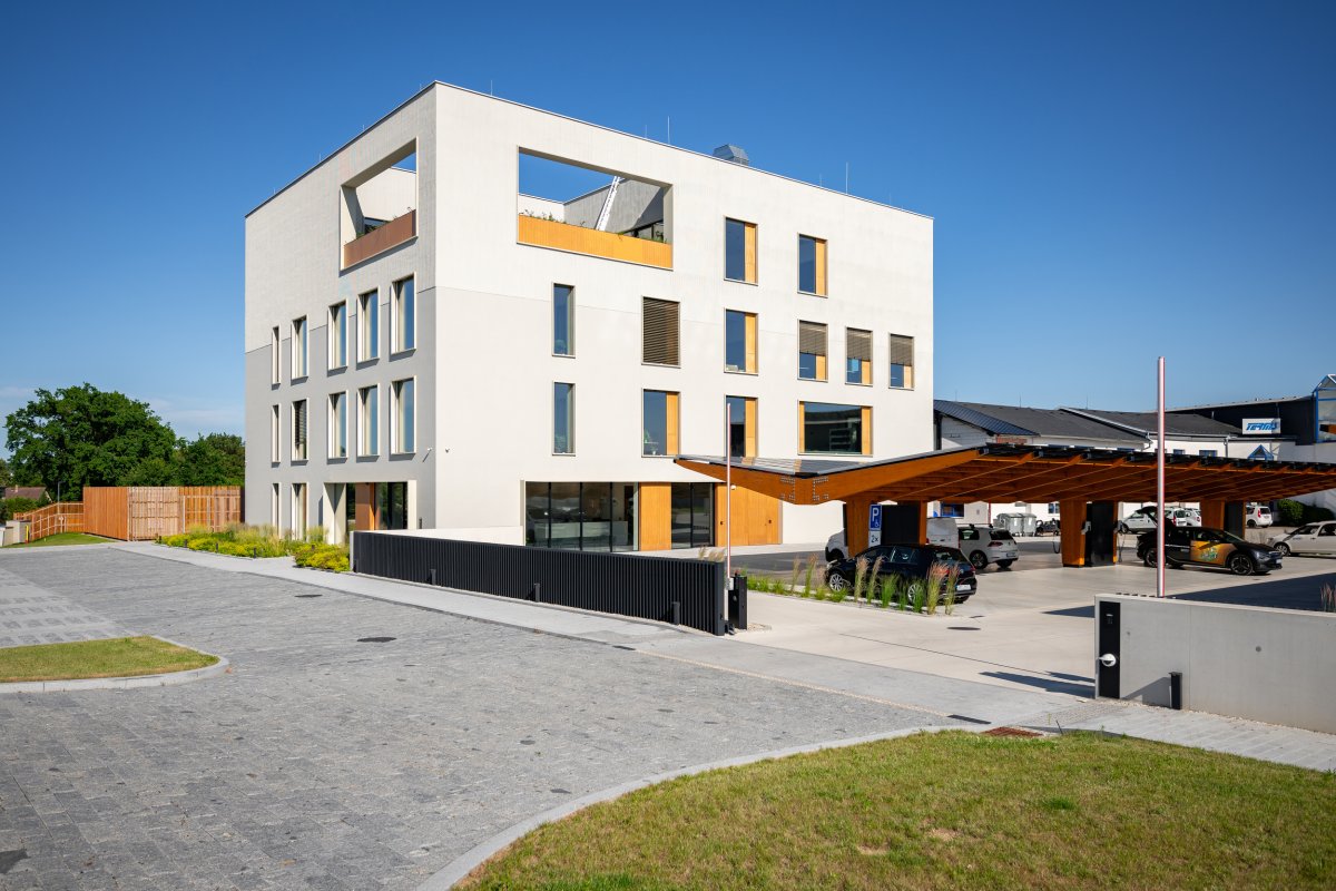 Pasivní administrativní dřevostavba BudexHUB