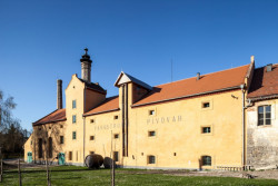 RIOFRIO Architects, Obnova pivovaru v Lobči u Mšena – foto