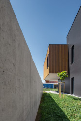 Pavilon ZŠ Smečno, LCArch s.r.o. - foto