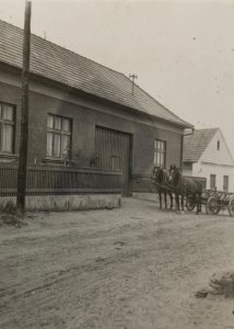 Rekonstrukce a přístavba rodinného domu v Lozorně, MAPA: Historická fotografie