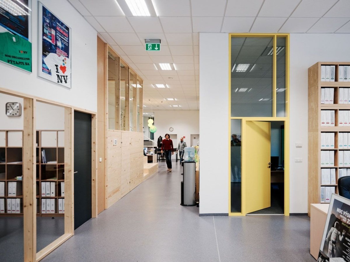 JRKVC, NEU / Office – foto
