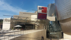 Guggenheimovo muzeum v Bilbau, Frank O. Gehry