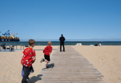 Baltské moře je od centra asi dvacet minut jízdy autem nebo autobusem