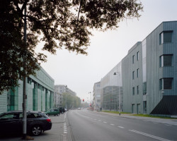 Architektonické studio Kuryłowicz & Associates realizovali ve Varšavě novou budovu Fakulty aplikované lingvistiky a moderních jazyků Varšavské univerzity