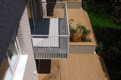 Detail balkonu a teras (Bytový dům s nájemními byty na Barrandově, maak, M.A.Tomáš)