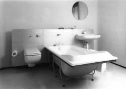 Londýnský byt (1985) teoretika architektury a designu Deyana Sudjice.