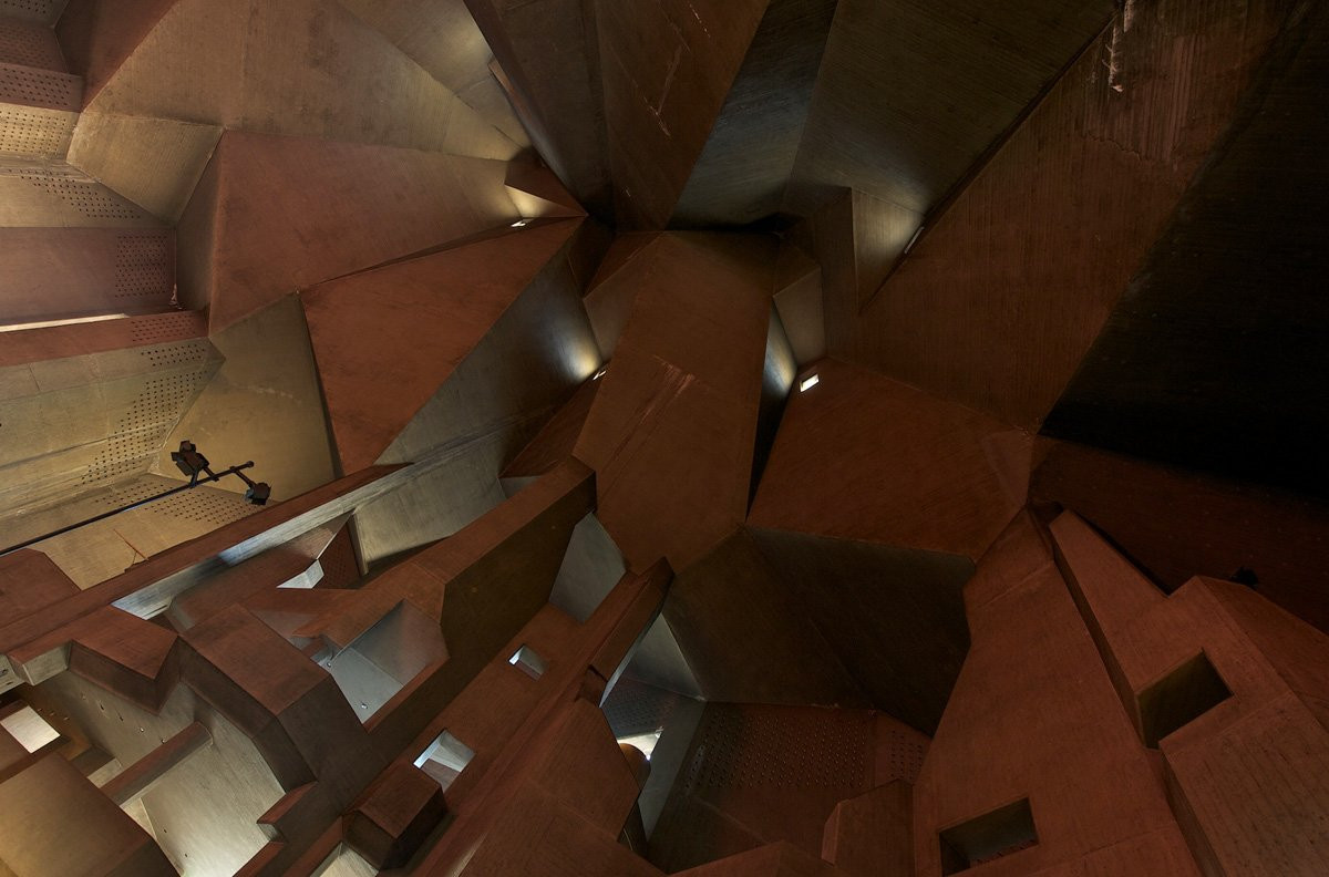 Mariánský kostel v Neviges od Gottfrieda Böhma (1963-1968)