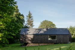 Dům s vymínkem od studia Klar