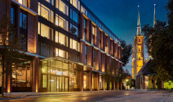 Hotel Bridge, Vratislav, FORUM architekci - foto