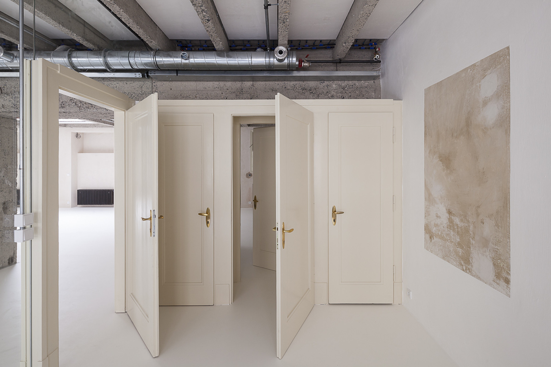 Interiéry Paláce Špork podle návrhu Stanislava Fialy.