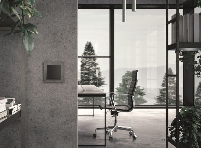 Busch-Axcent® v černém provedení.