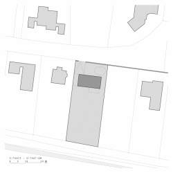 under-construction architects, Rodinný dům v Mníšku pod Brdy, situace – foto