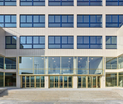 Budova Elektrických podniků v Praze-Holešovicích po rekonstrukci od studia TaK Architects