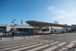 David Mateásko, autobusový terminál