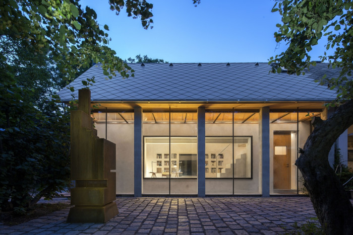 Přístavba domu v areálu bývalé cihleny v Čachticích, Architekti A B.K.P.Š.