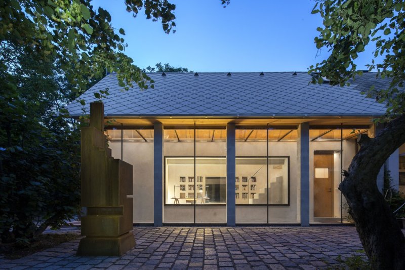 Přístavba domu v areálu bývalé cihleny v Čachticích, Architekti A B.K.P.Š.