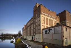 Cena Ministerstva průmyslu a obchodu ČR: TRANSAT architekti - Gočárova galerie v Pardubicích