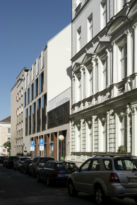 Polyfunkčná budova Konventná, Architekti A B.K.P.Š.