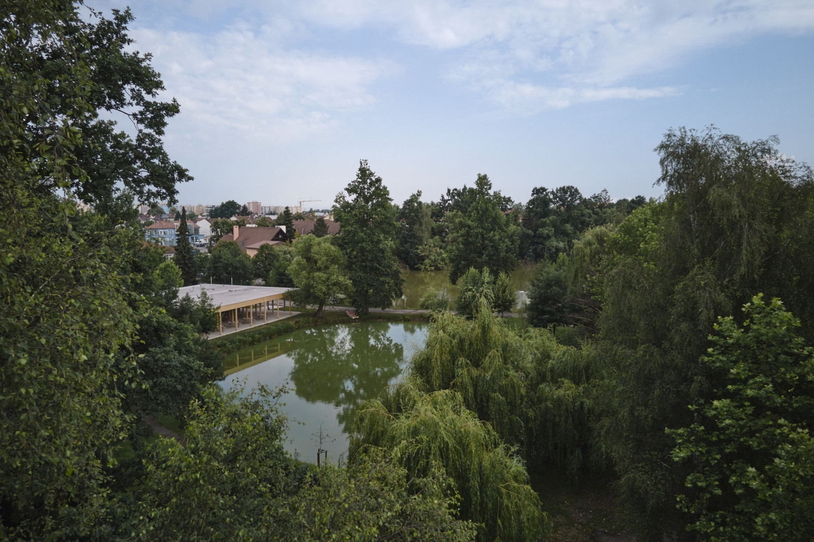 Restaurace v Českých Budějovicích od atelieru 111 architekti