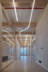 Sídlo Kloboucké lesní od ateliéru Mjölk