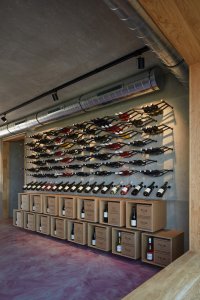 Nový wine bar Reisten v Pavlově od studia ORA