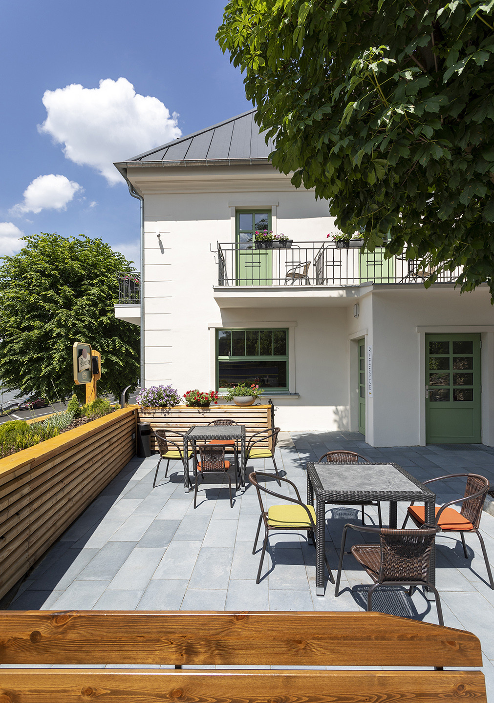 Zrekonstruovaný penzion v Hřensku od architektek z ateliéru Ykony