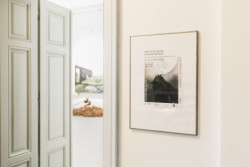 Architektka Blanka Solár vystavuje v Galerii Mini na brněnské Fakultě architektury expozici Hřbitov bez hrobů; pietní biocentrum?