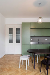 Interiér bytu A.4 od Barbory Kudelové z ateliéru HRA