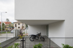 Rodinný dům v Praze-Zbraslavi, Mimosa architekti