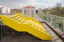 Architektonické studio Kuryłowicz & Associates realizovali ve Varšavě novou budovu Fakulty aplikované lingvistiky a moderních jazyků Varšavské univerzity