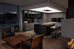 Vila s krytým bazénem od Petra Dobrovolného