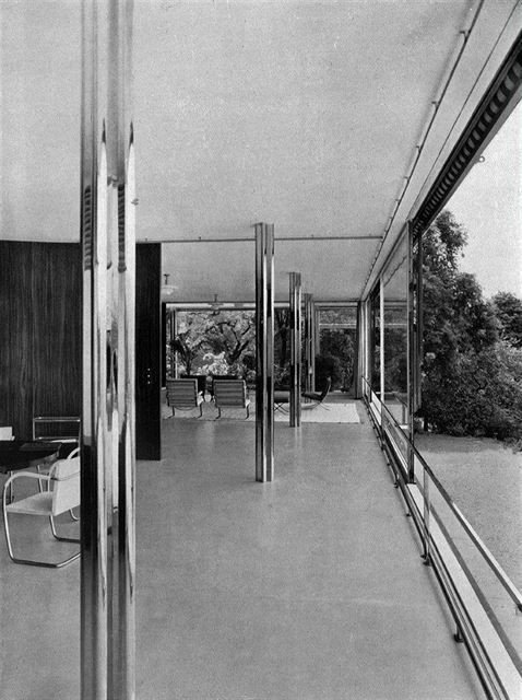 Z publikace Ludwig Mies van der Rohe / Vila Tugendhat v Brně – foto