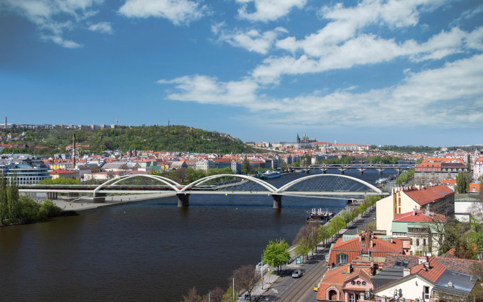 1. místo v soutěži na Vyšehradský most - návrh 2T engineering